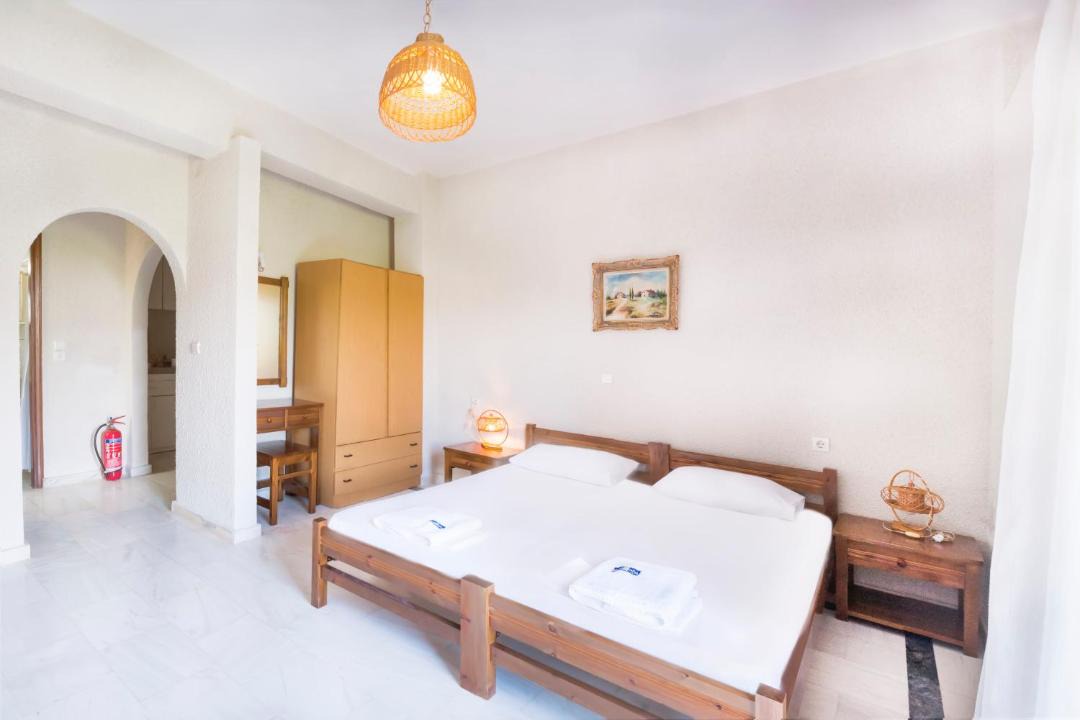 Photo of Bedroom in Petalidi