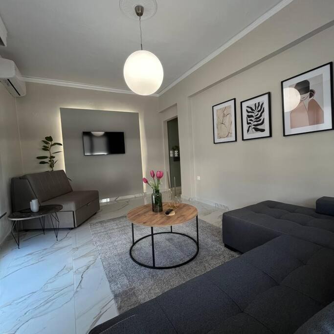 Photo of Livingroom in Drama