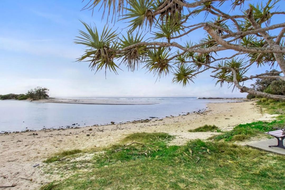 Photo of Others in Hastings Point