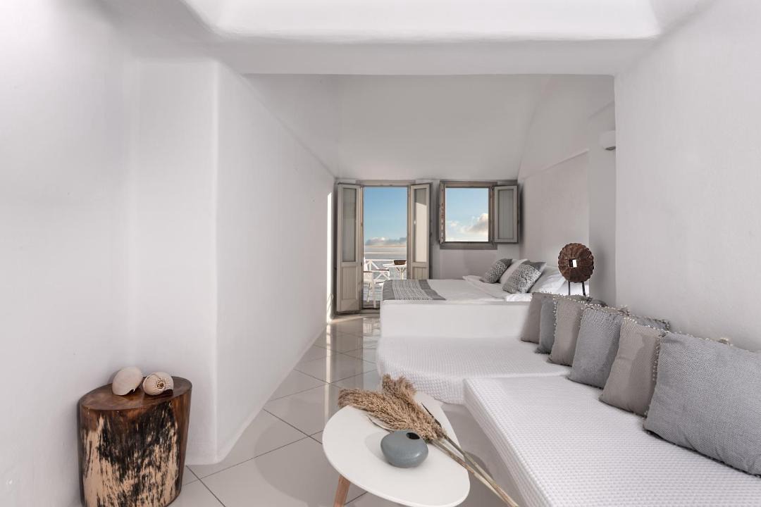 Photo of Others in Oia