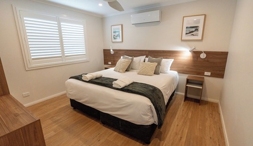 Oasis 2-Bedroom Cabin