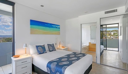 2 Bedroom Ocean View - King & Queen