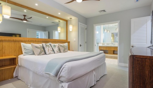 Condo, 2 Bedrooms, Oceanfront (F306)