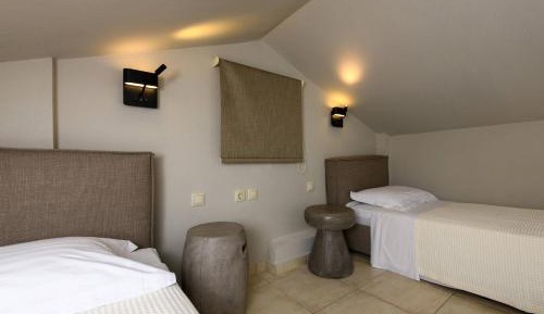Duplex Suite with Side Sea View