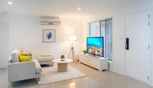 Four-Bedroom Luxury Apartment