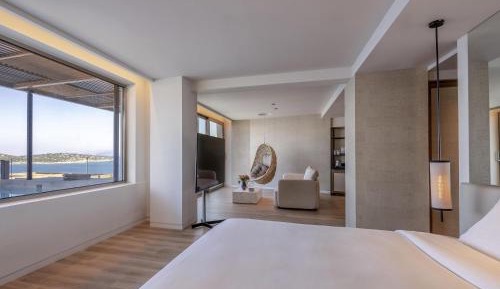 Superb Sea View Suite with Private Pool