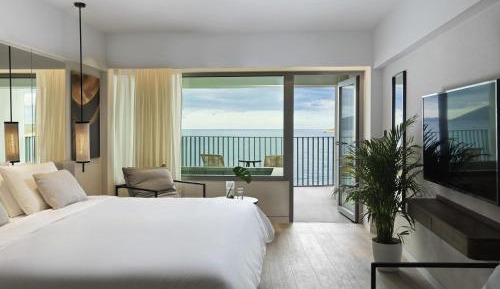 Junior Suite Front Sea View Plunge Pool