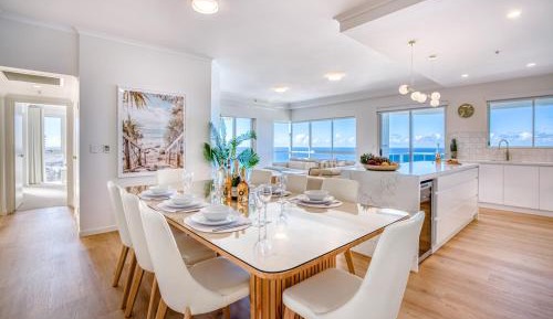 Two-Bedroom Deluxe Apartment with Ocean View