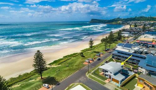 Four-Bedroom Deluxe Home - Oceanfront