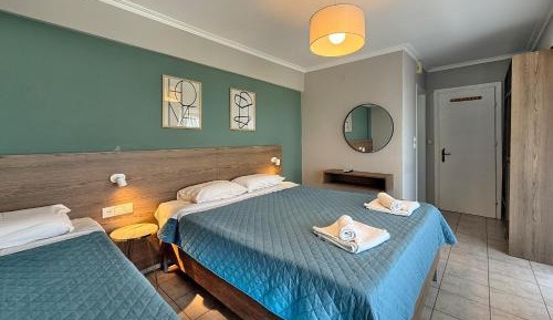Triple Room with Sea View