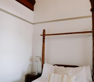 Queen Room with Balcony