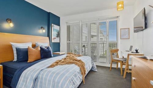 Studio Apartment with Balcony