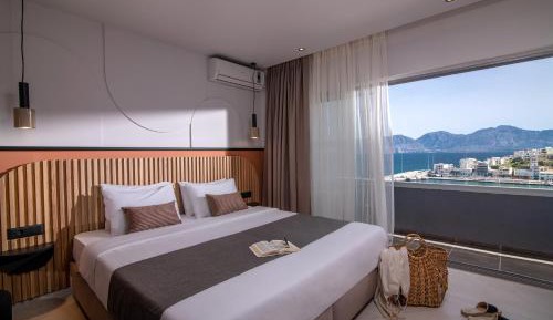 Double or Twin Room with Side Sea View