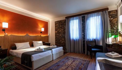 Comfort Triple Room