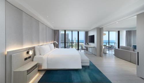 One-Bedroom Executive Corner Suite with Ocean View