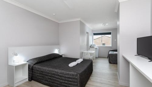 Quadruple Room - Stair Access Only (Parking subject to availability)