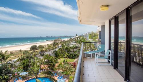 One-Bedroom Apartment with Ocean View