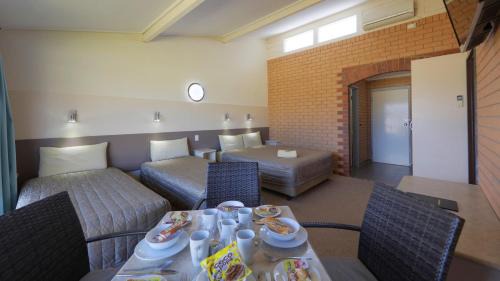 Standard Quadruple Room