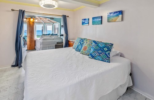 Hauula House | Jewel of Hawaii:Beachfront Estate w/Pvt Beach🏖️Snrkl Reef,JurassicPark FilmSite