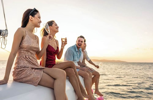 Tourlos Boat Rental | Sun-Kissed Sailing Adventure in Islas Cícladas, Mykonos